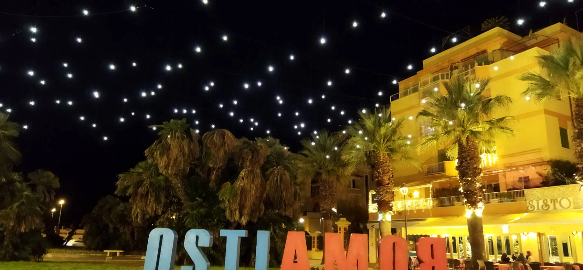 Ostia di notte: cinque indirizzi reali per vivere la movida costiera